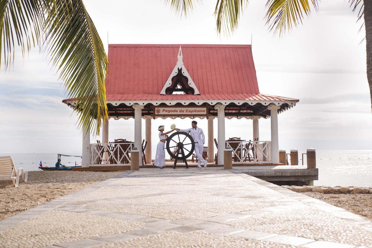 Moulin Sur Mer Beach Resort Монтруї Екстер'єр фото