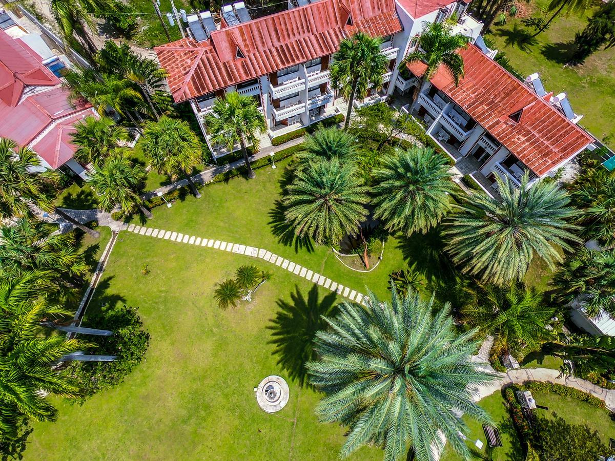 Moulin Sur Mer Beach Resort Монтруї Екстер'єр фото