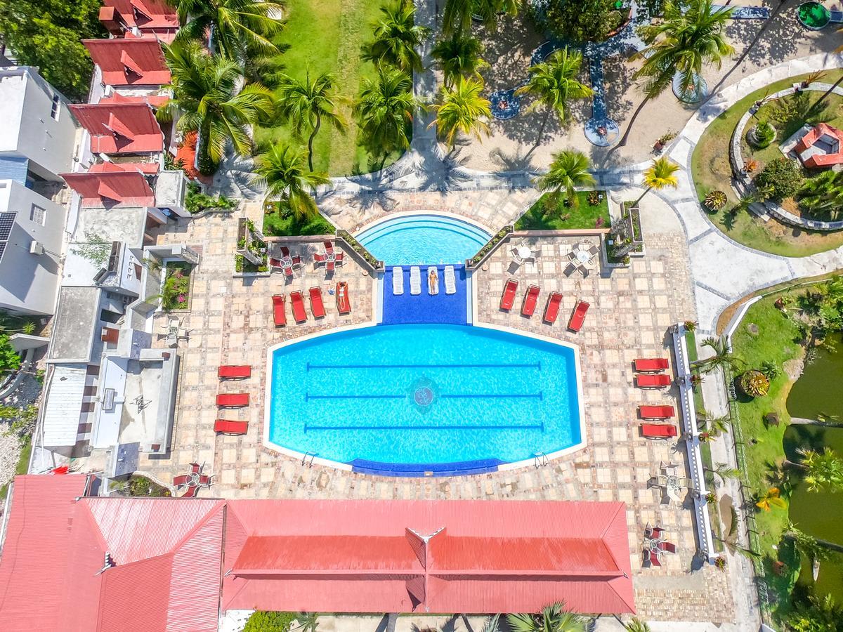 Moulin Sur Mer Beach Resort Монтруї Екстер'єр фото