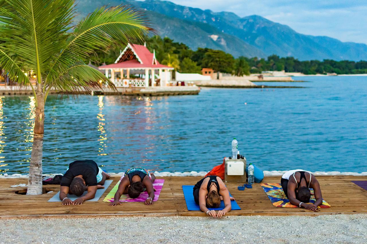 Moulin Sur Mer Beach Resort Монтруї Екстер'єр фото