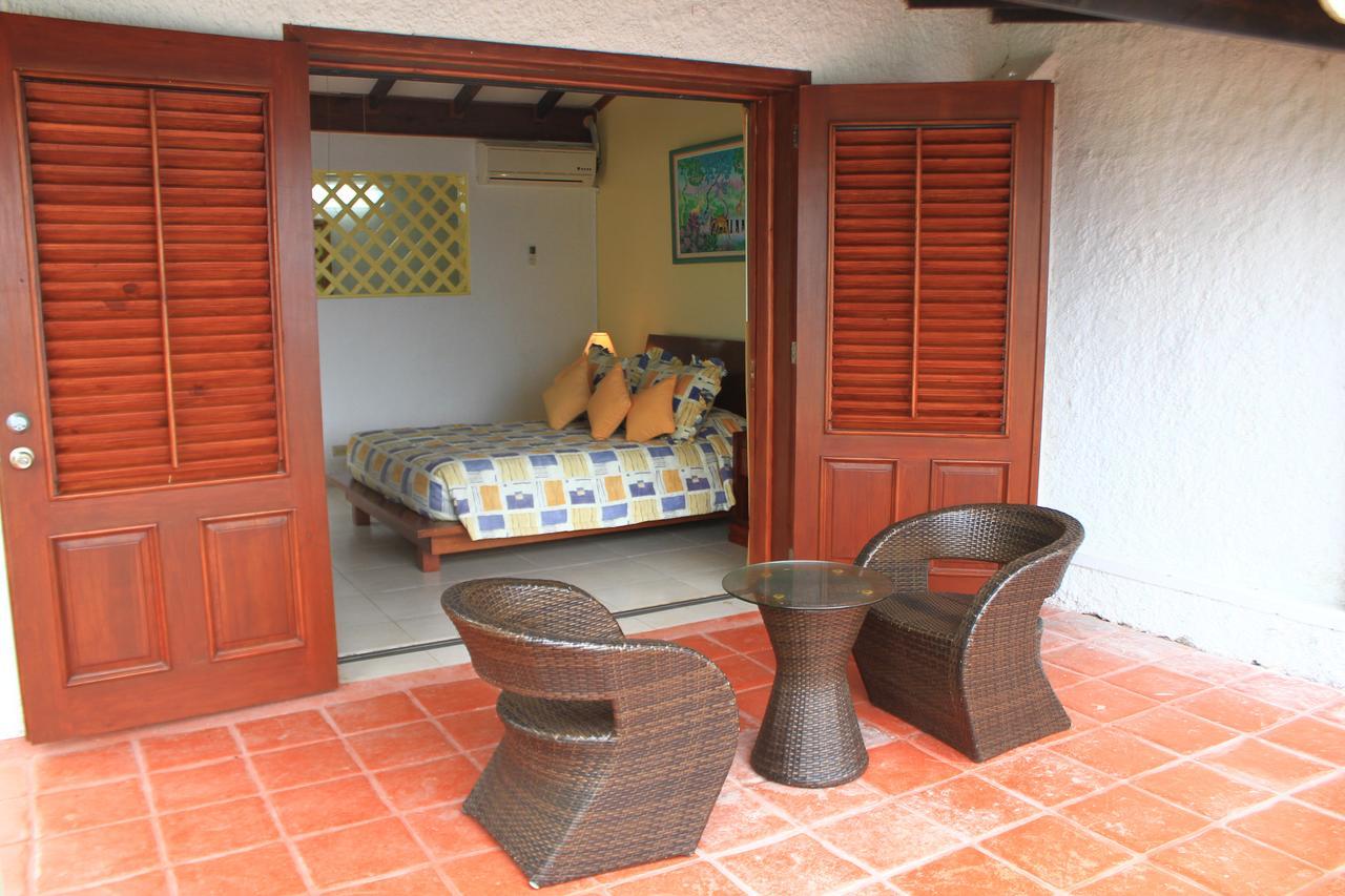 Moulin Sur Mer Beach Resort Монтруї Екстер'єр фото